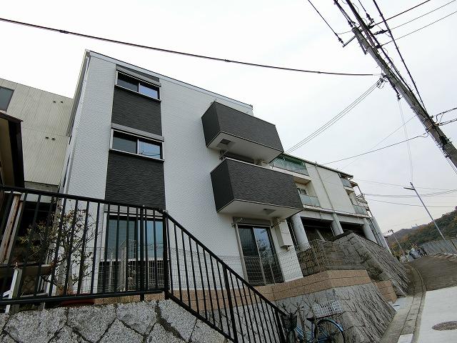 8018499/建物外観