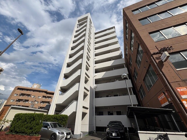 8019196/建物外観