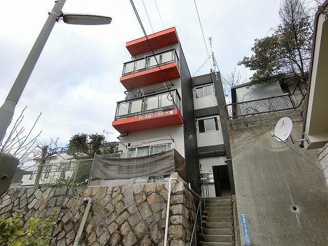 8023791/建物外観