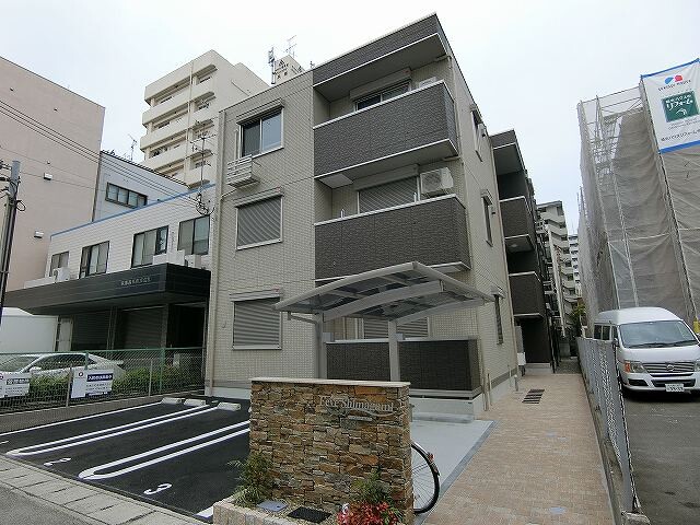 8024240/建物外観