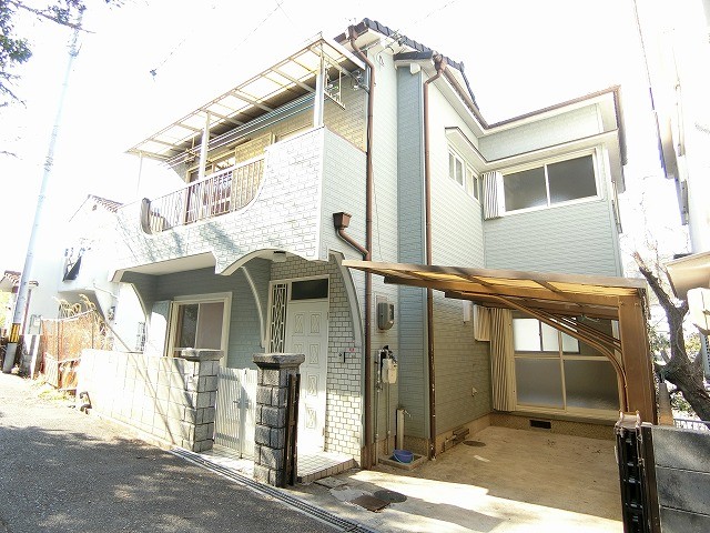 8024325/建物外観