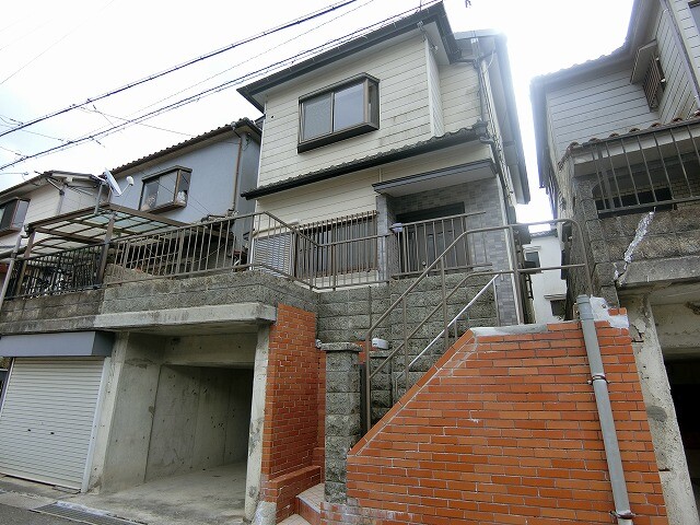 8024718/建物外観